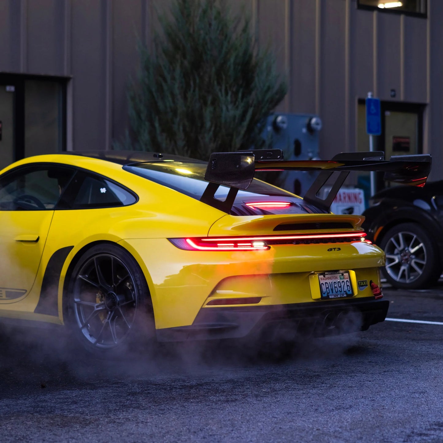 Dundon | 992 GT3 "Valkyrie" Carbon Swan Neck Wing Package