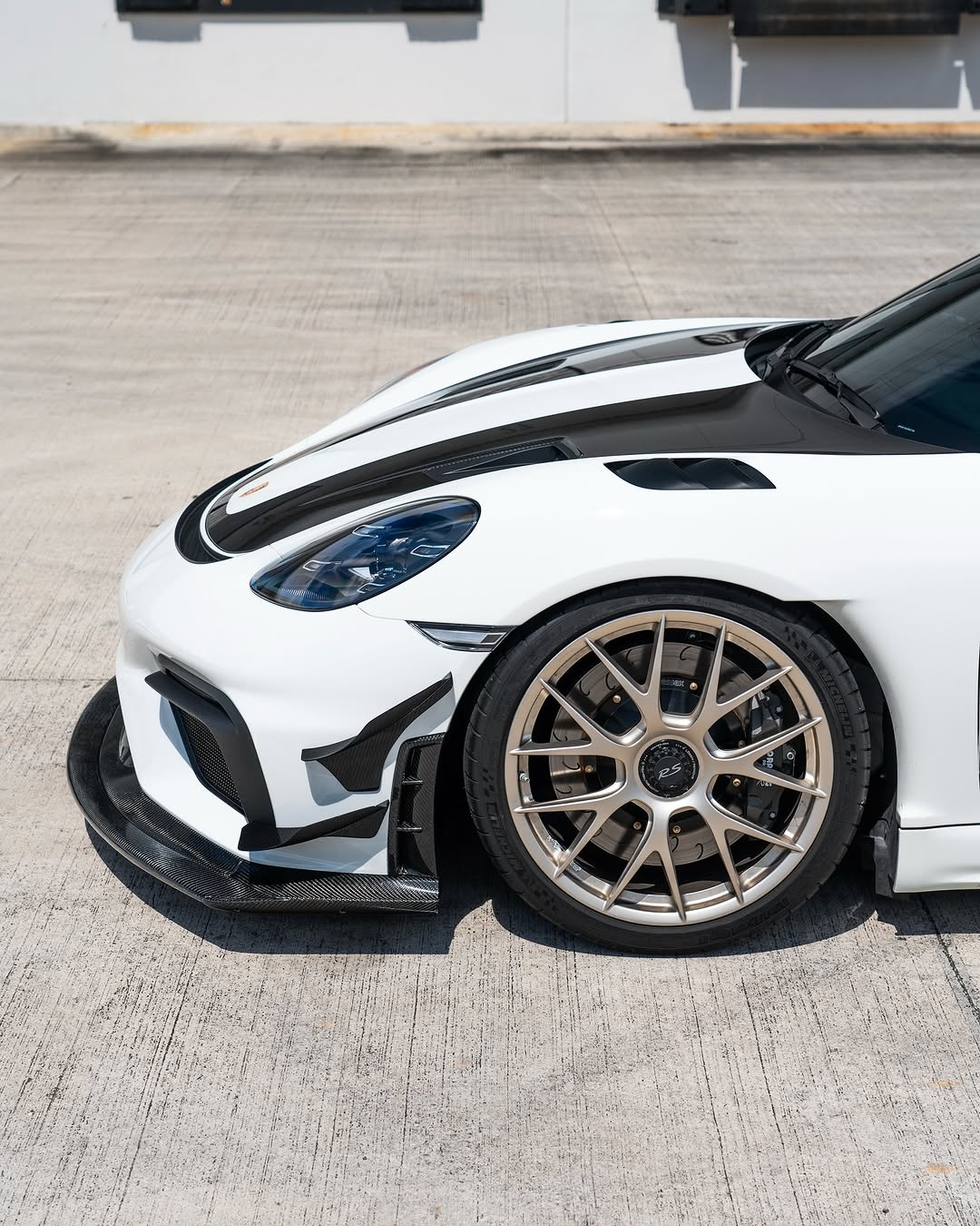 Dundon | 718 GT4RS DUAL CARBON FIBER DIVE PLANES