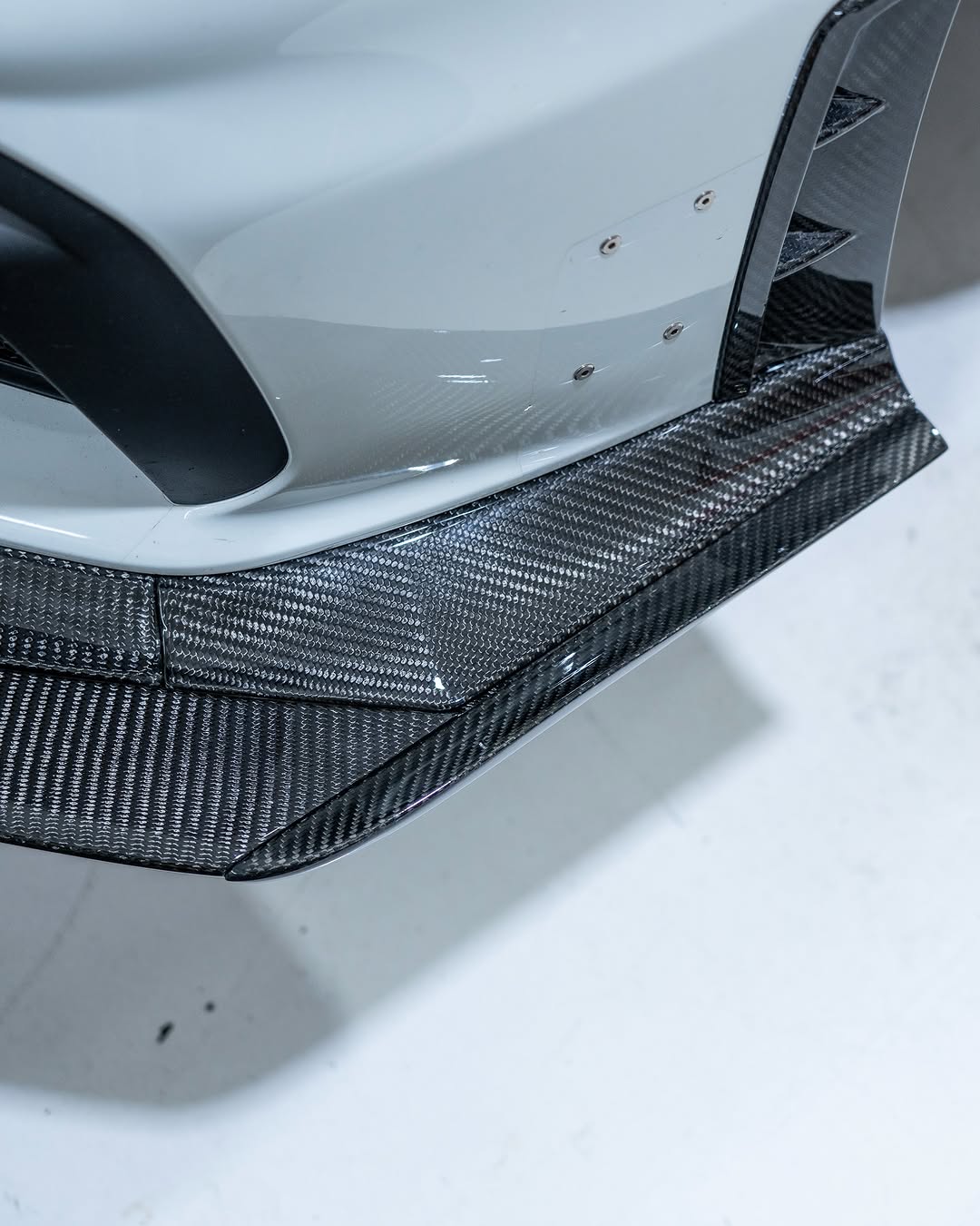 Dundon | 718 GT4RS VALKYRIE CARBON SPLITTER WITH DUAL DIVE PLANES